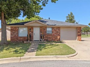 149 McKenzie Cir, Weatherford, OK 73096