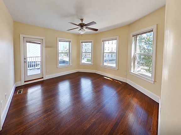 5th image of 87 Hillside St #1