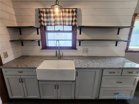 4th image of 4407 Belmar Ave