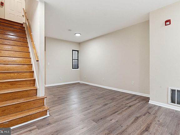 4th image of 1817 N Gratz St