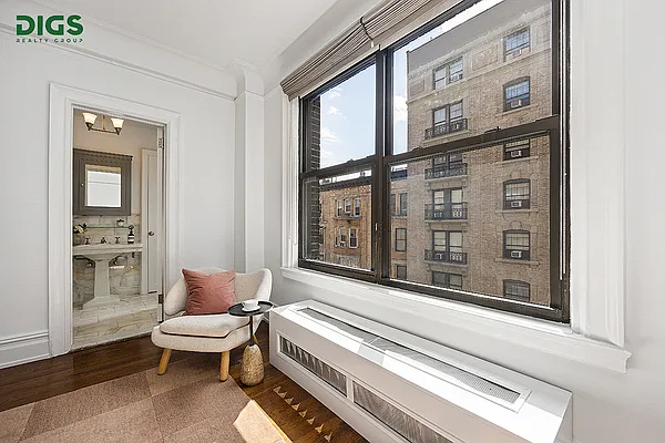 Sold by Digs Realty Group | media 4