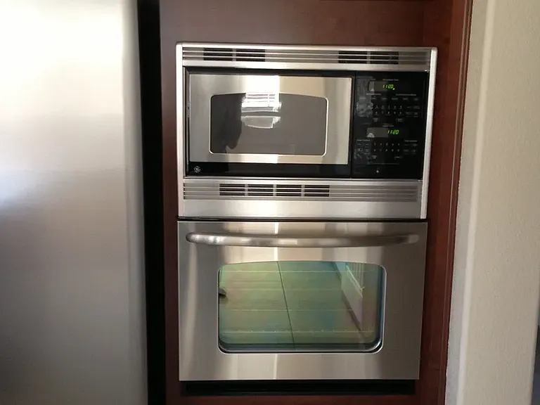 420 N Orinda Ct — Photo 10