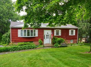 19 Fairview Rd, Mahopac, NY 10541