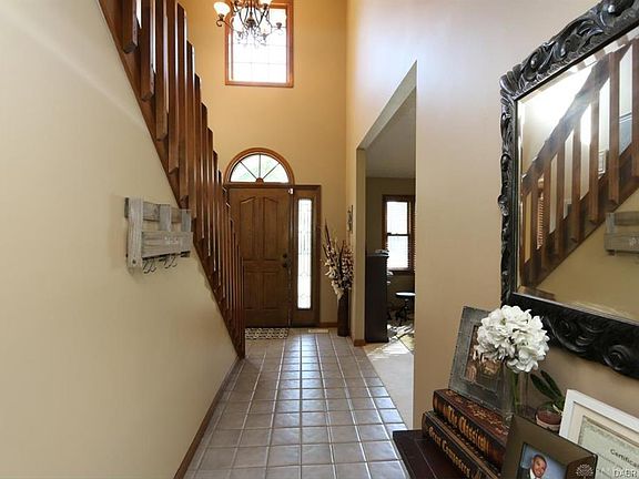 4th image of 6417 Shelterglen Ct