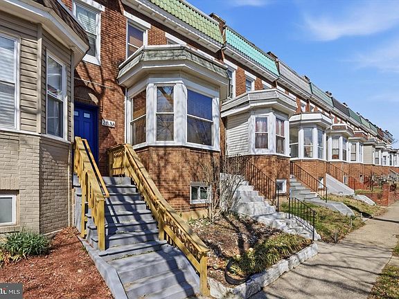 2nd image of 2536 Garrett Ave