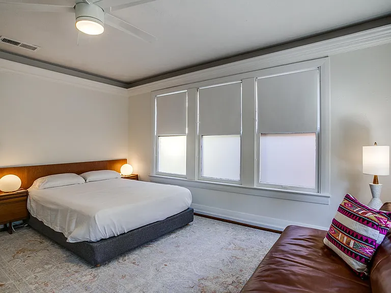 600 N Montclair Ave #D — Photo 8
