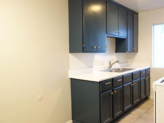 4th image of 415 N Avenue 50 APT 3