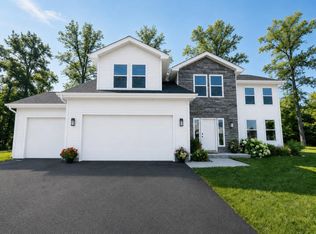 11246 Hillside Rd, Edgerton, WI 53534