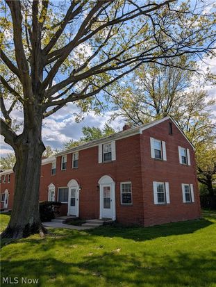 422 Clearview Dr #J10, Euclid, OH 44123