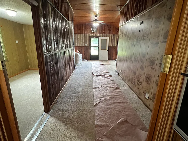 809 S Circle Dr E — Photo 12