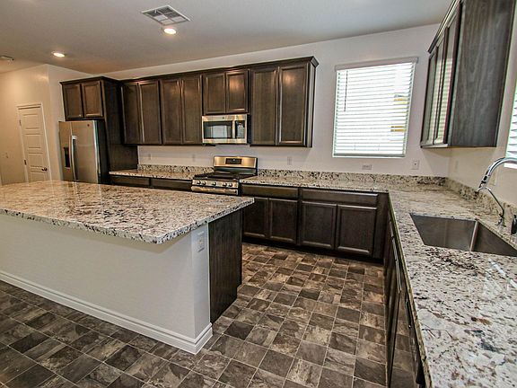 5th image of 2852 Amphion Ct