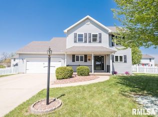 409 Mackenzie Pl, Metamora, IL 61548