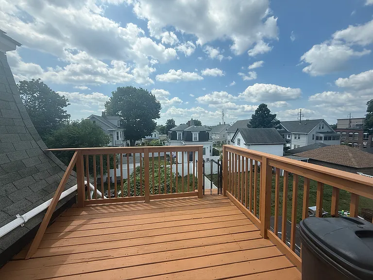 91 Webster St #2R — Photo 12