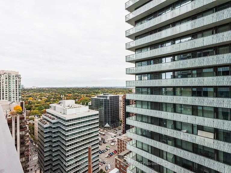 42 Charles St E #2610 — Photo 12