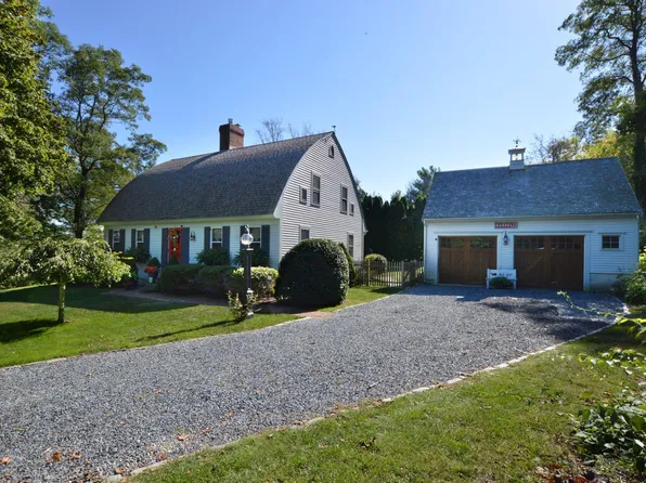 3 Academy Road, Sandwich, MA 02563