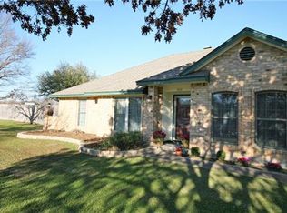 600 Winding Creek Trl, Red Oak, TX 75154