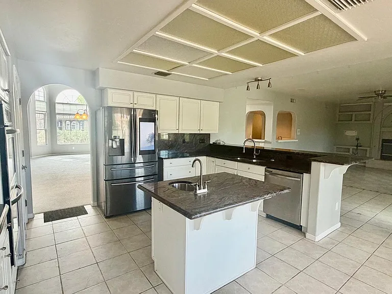 11018 N Mountain Breeze Dr — Photo 21
