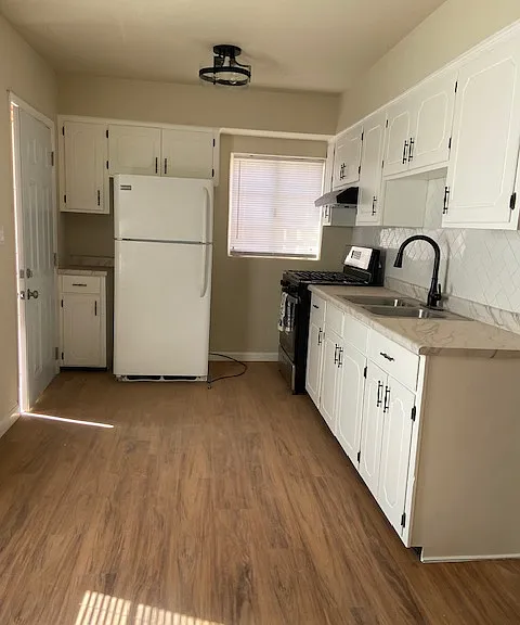 6155 Cleveland Ave #B — Photo 3