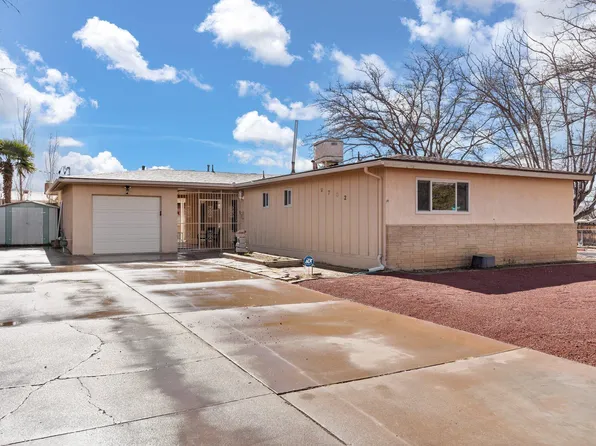 9702 McKnight Ave NE, Albuquerque, NM 87112