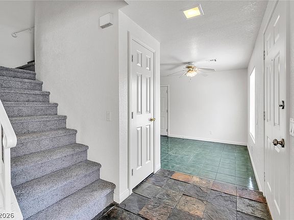 3rd image of 536 Dutchman Ave