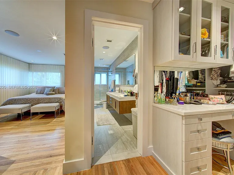 3508 Crystal View Ct — Photo 21