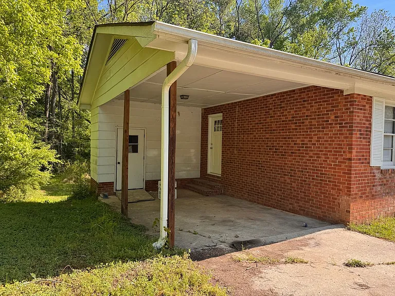 612 Staley St — Photo 19