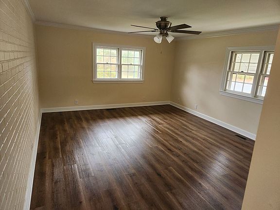 3rd image of 1324 W Mount Dr