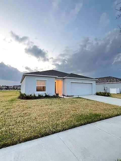 4 bed, 2.0 bath, 1845 sqft, $2,250 — Photo 3