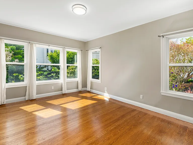 1745 Beach St #3 — Photo 1