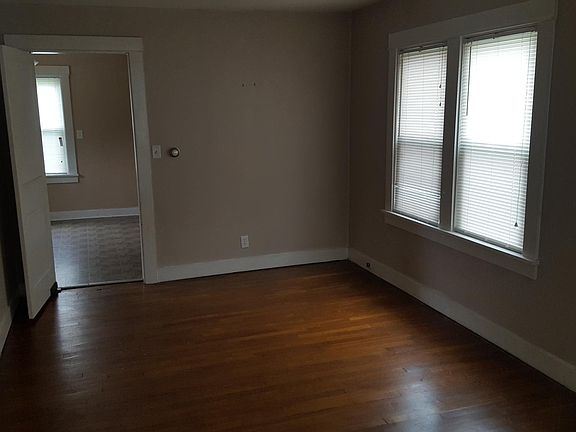 4th image of 523 S 15th St