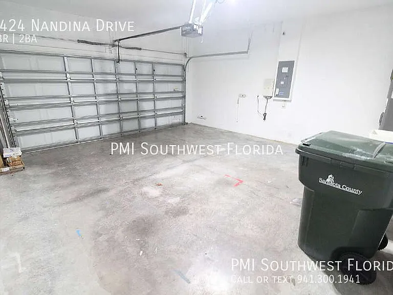 8424 Nandina Dr — Photo 28
