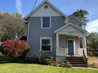 2815 Pleasant Grove Rd, Lansing, MI 48910