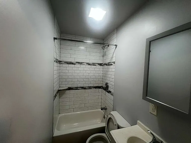 6 Pomona Ave #DD — Photo 1