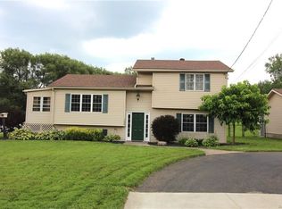152 S Main St, Holland, NY 14080