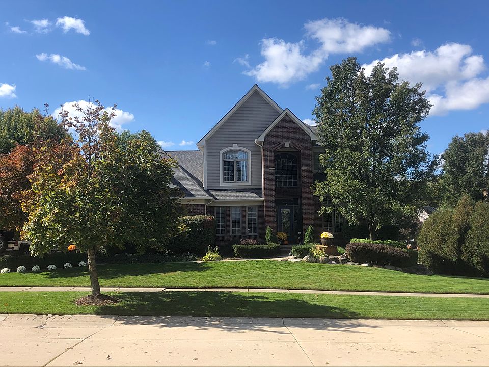 1st image of 55511 Kingsway Dr