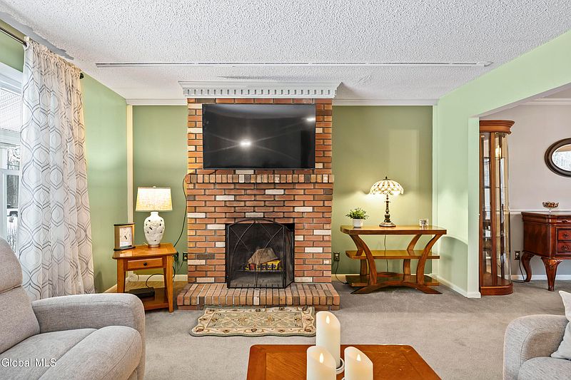 5th image of 84 S Amherst Avenue
