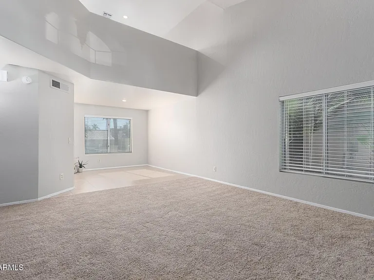 3611 E Windmere Dr — Photo 10