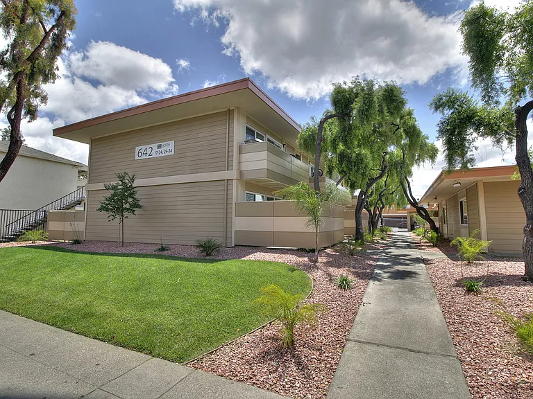720 North Apartments — Photo 5