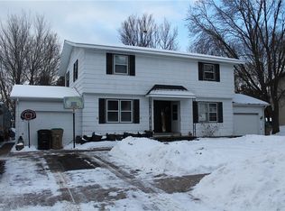 605-607 Bridgewater Ave #1-2, Chippewa Falls, WI 54729