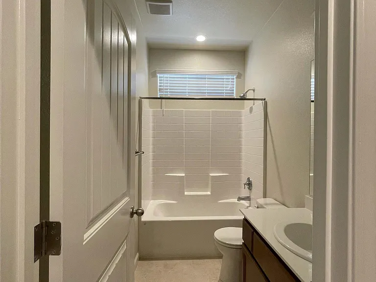 710 Marybelle Dr — Photo 15