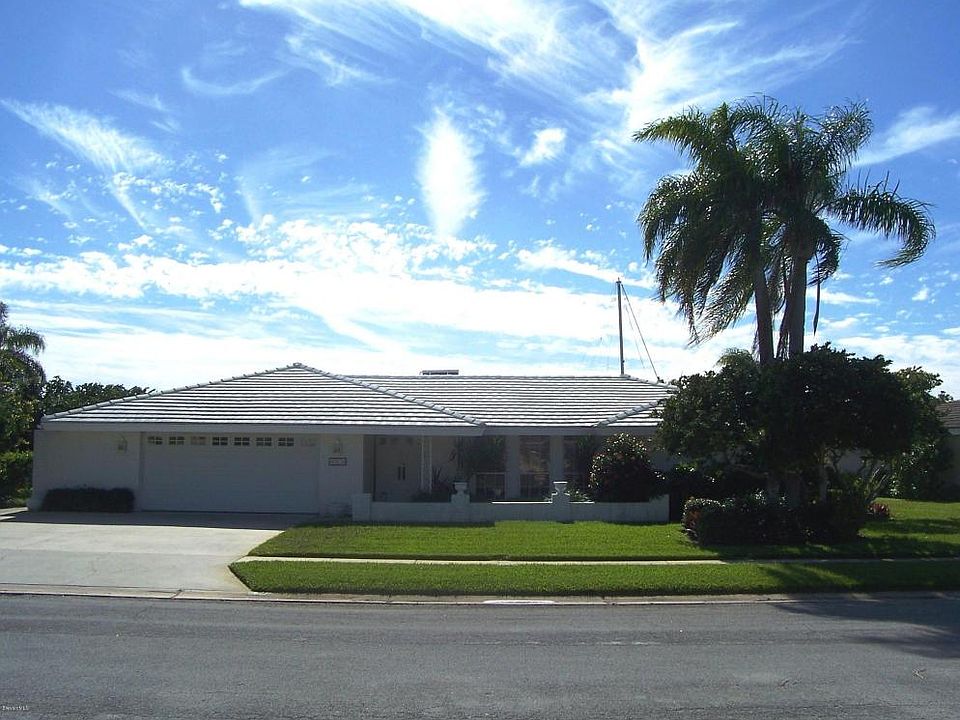 1st image of 665 Barcelona Ct