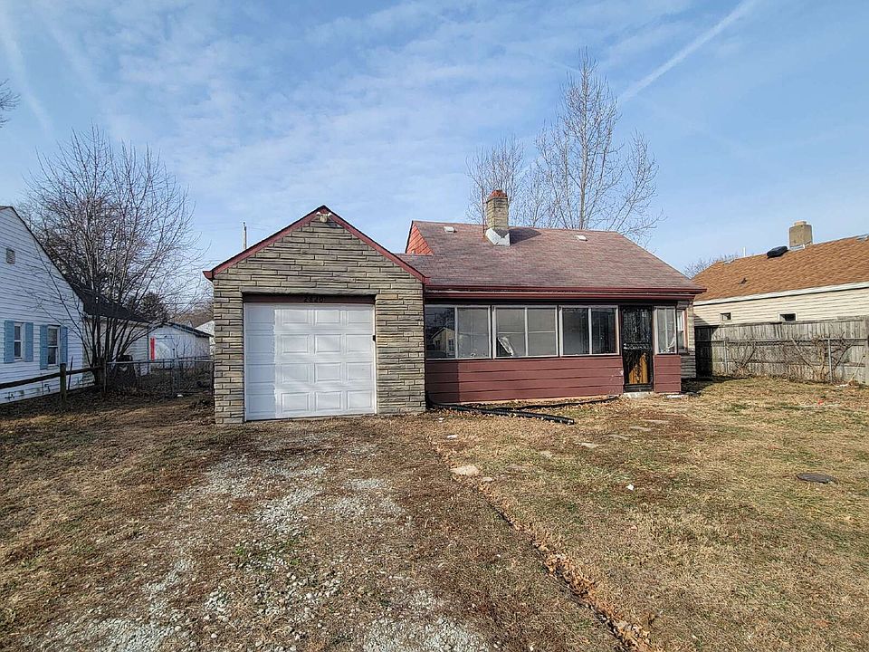 1st image of 2820 Mars Hill St