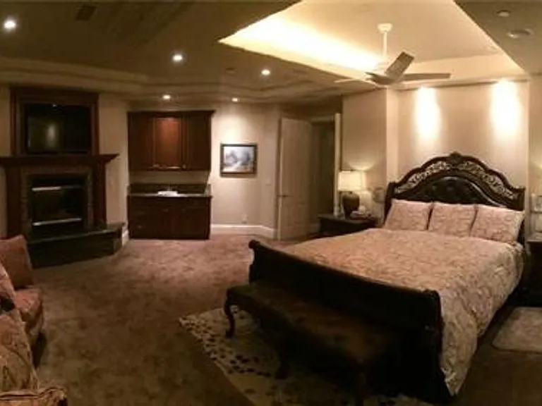 8741 Newport Isle Ct — Photo 7