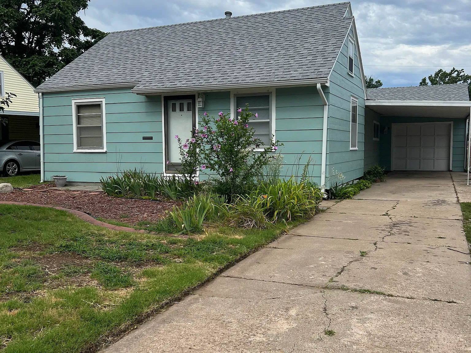 3 bed, 1089 sqft, $1,200 — Photo 2