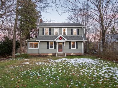 739 Som Center Rd, Mayfield Village, OH, 44143