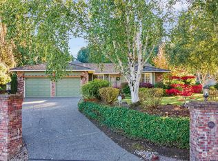 1702 Orca View Ln, Everett, WA 98203