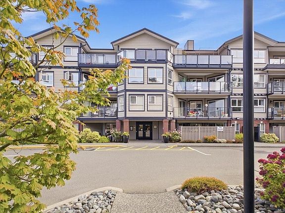 3rd image of 6728 Dickinson Rd #301