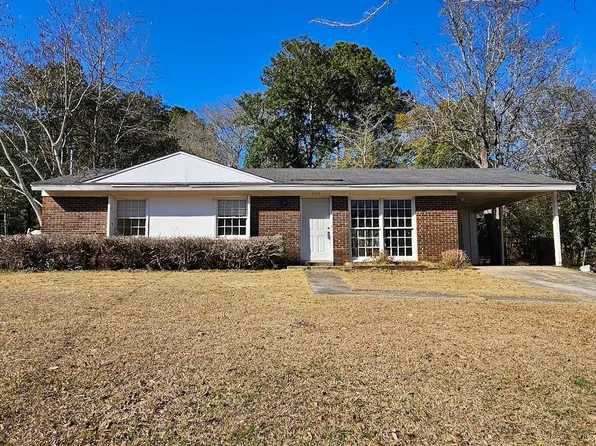 535 Northwood Dr, Ozark, AL 36360