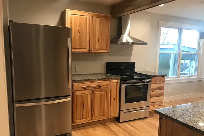 151 Pine St — Photo 4