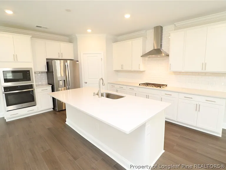 1015 Gemstone Way — Photo 5